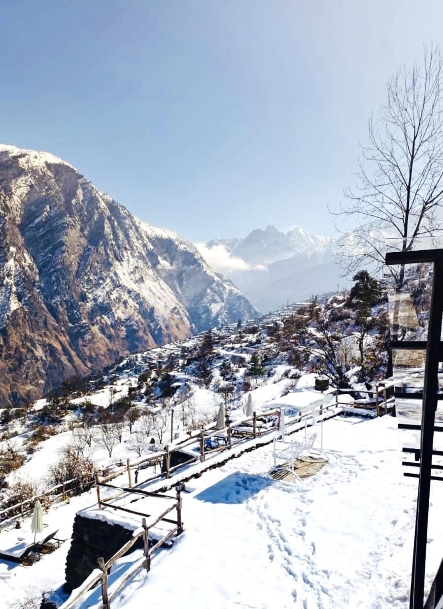 Faraway Cottages, Auli Joshīmath المظهر الخارجي الصورة