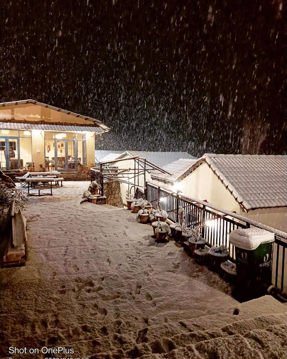 Faraway Cottages, Auli Joshīmath المظهر الخارجي الصورة