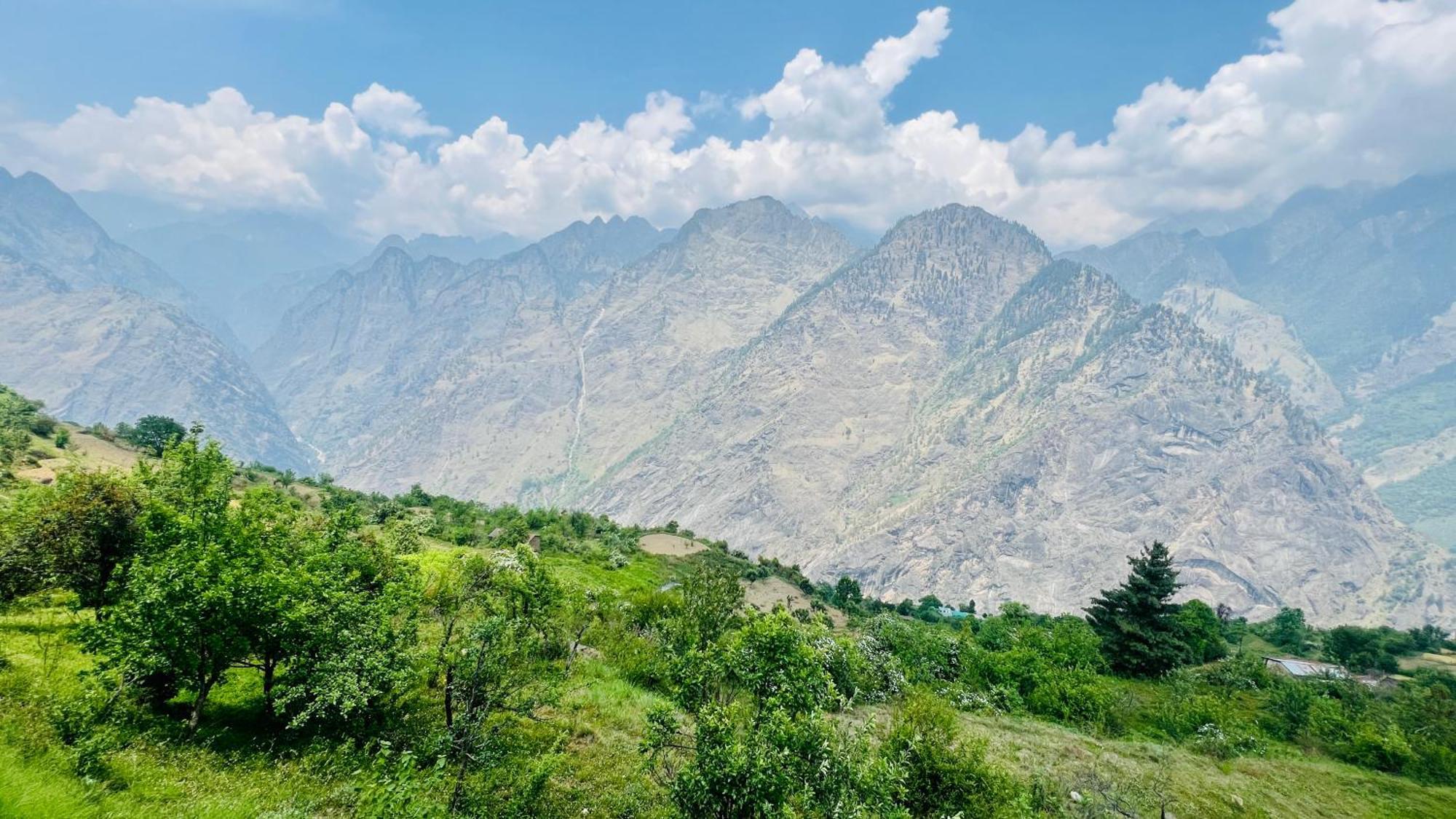 Faraway Cottages, Auli Joshīmath المظهر الخارجي الصورة