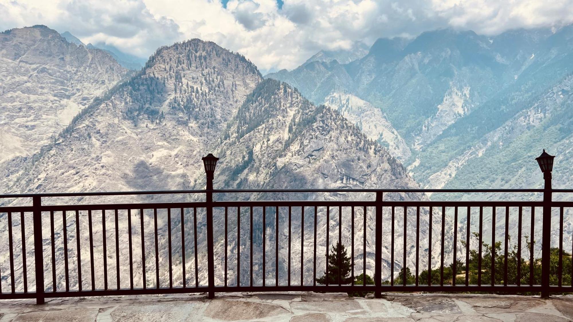 Faraway Cottages, Auli Joshīmath المظهر الخارجي الصورة