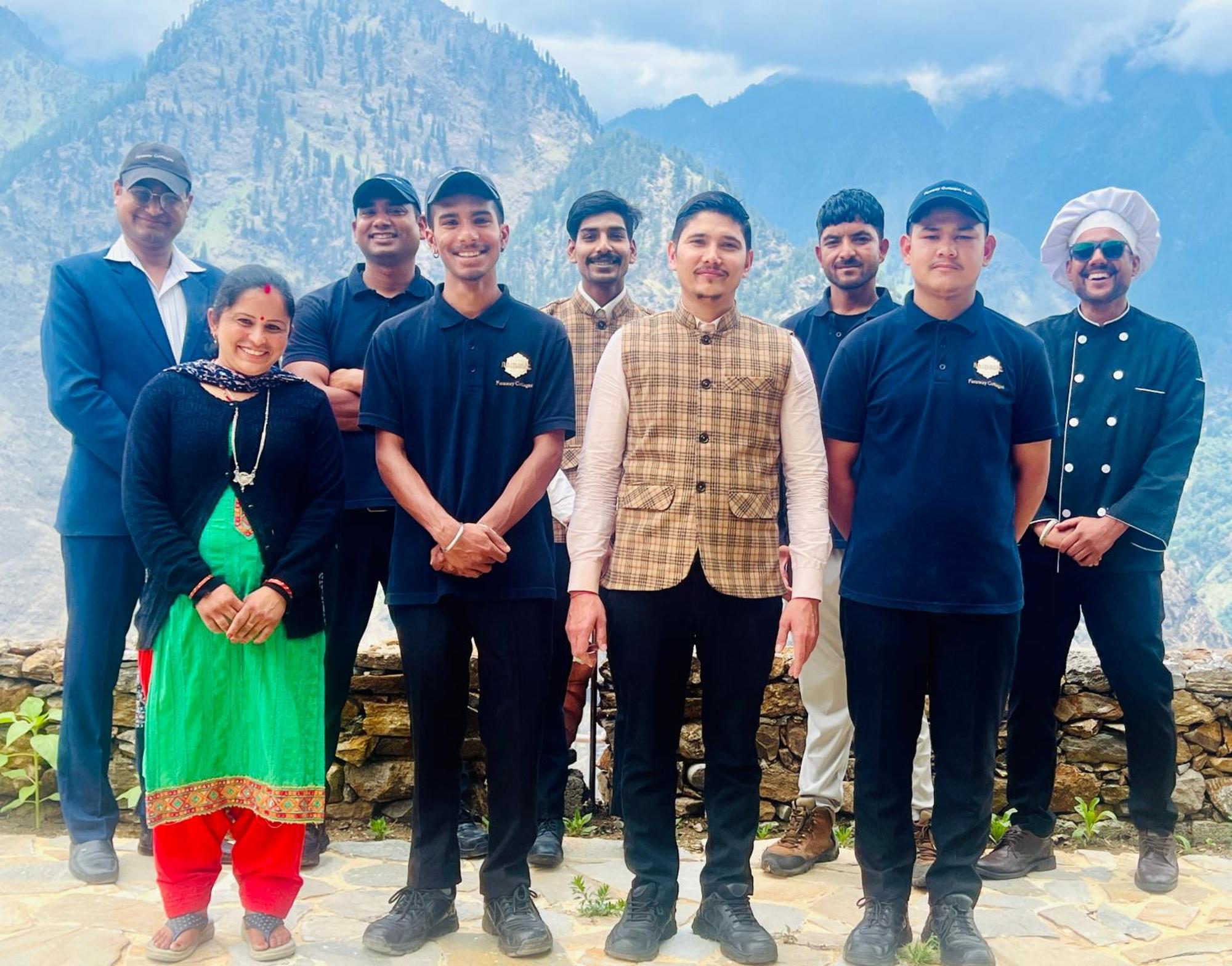 Faraway Cottages, Auli Joshīmath المظهر الخارجي الصورة